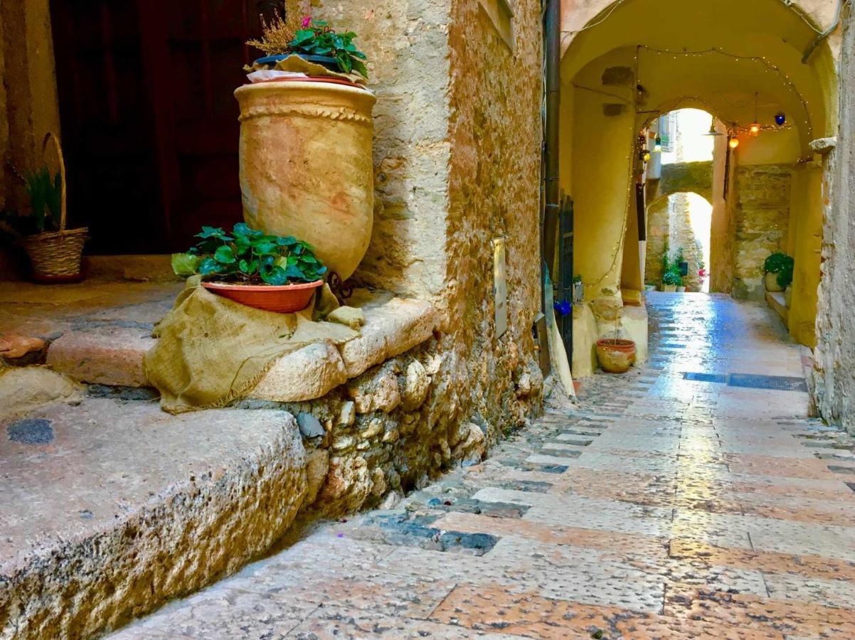Fornaci 9 Rivieraholiday Pietra Ligure Exterior foto